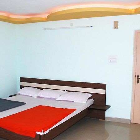 Ramas Residency Villa Шрикалахащи Екстериор снимка