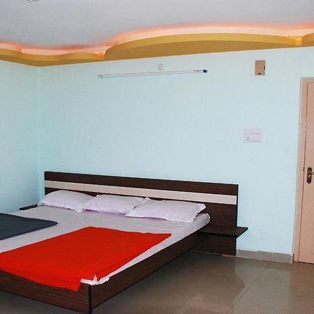 Ramas Residency Villa Шрикалахащи Екстериор снимка